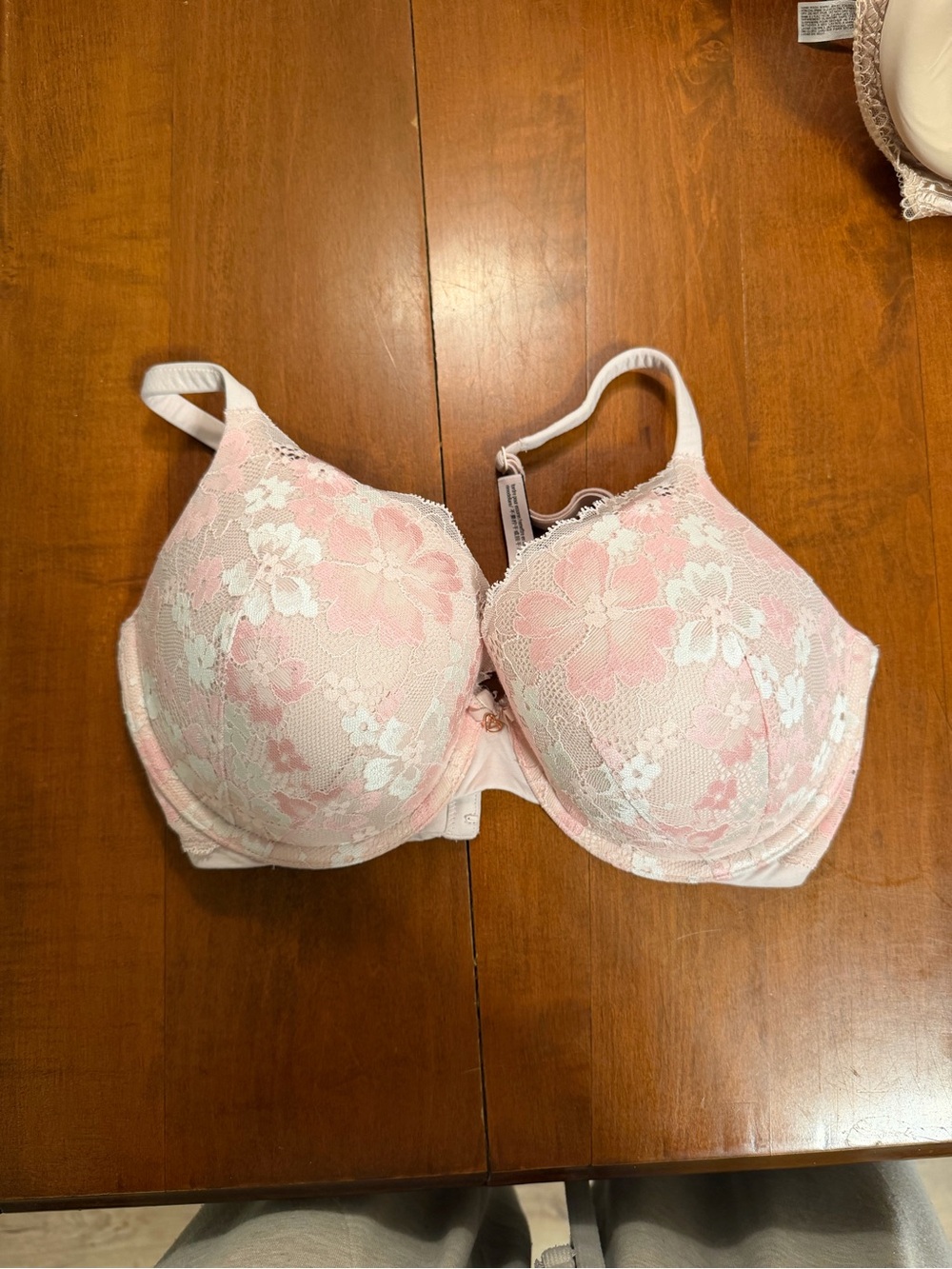 Victoria's Secret Pink and White Floral Lace Underwire Bra